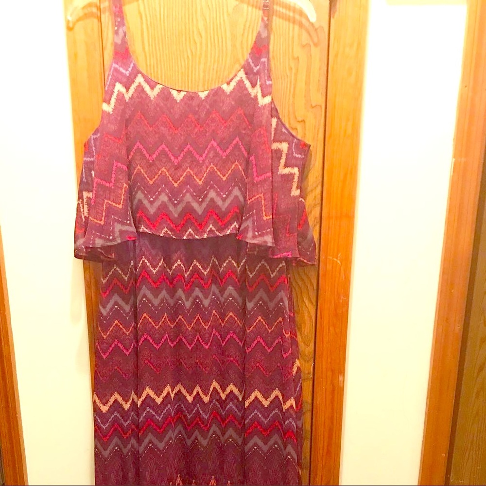 WOMEN'S SLEEVELESS MAXI DRESS